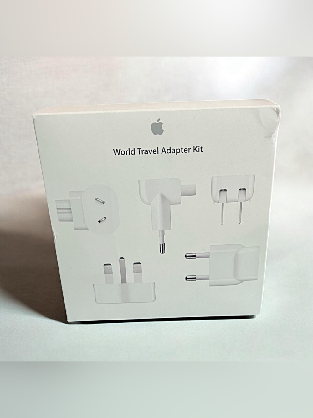 Apple World Travel Adapter Kit 🌍✈️ Brand New & Discontinued